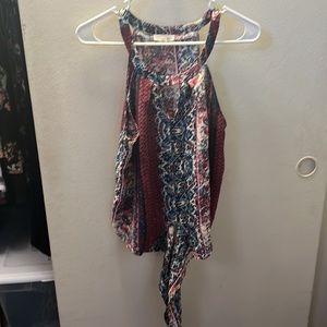 Halter tank top with bottom tie